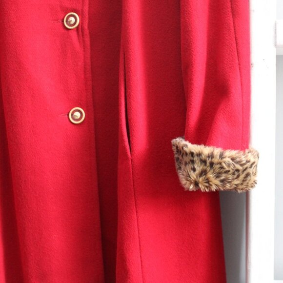 Herman Kay Vintage Women's  Faux Leopard Fur Trim Red Wool Swing Coat sz Medium - Picture 5 of 8